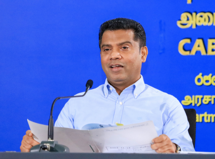 ආර්ථිකය වර්ධනය වෙද්දී වෘත්තිකයින්ට ලබා දිය හැකි සියලු පහසුකම් ලබා දෙනවා - සෞඛ්‍ය ඇමති